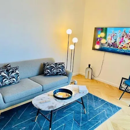 One Bedroom W Free Parking &terrace